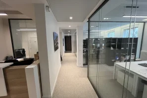 Open Space - 75007 - 3 postes - 900€