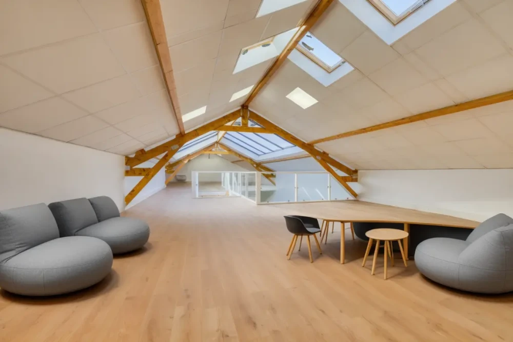 Espace indépendant - 92240 - 40 postes - 5500€