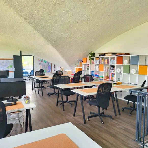 Open Space  20 postes Coworking Rue Magellan Sucy-en-Brie 94370 - photo 1