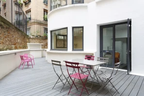 Espace indépendant - 75015 - 18 postes - 9900€