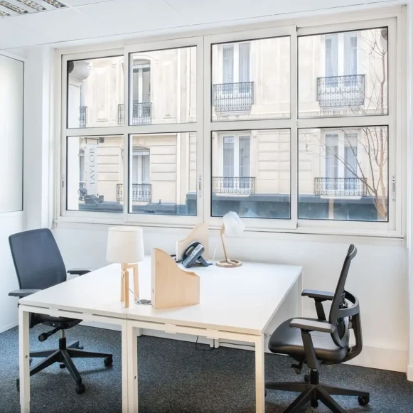 Bureau privé 12 m² 1 poste Coworking Rue Taylor Paris 75010 - photo 1