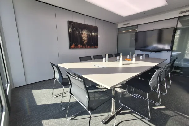 Bureau privé - 75008 - 5 postes - 2500€
