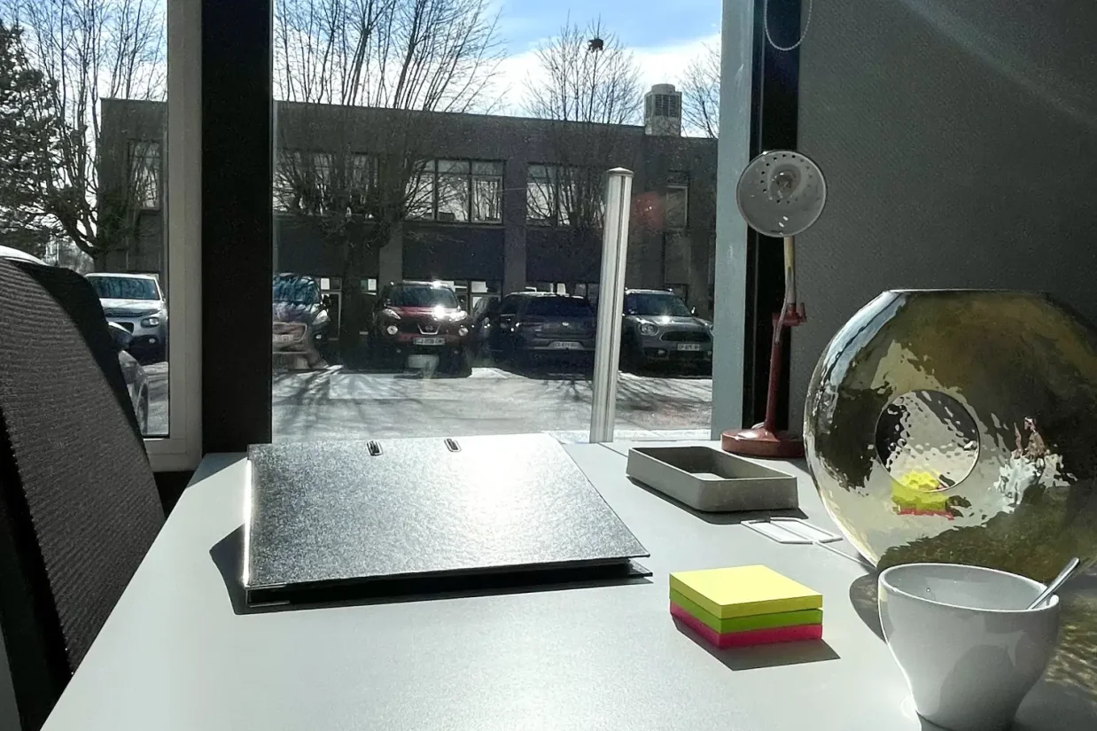 Bureau privé - 21000 - 2 postes - 420€