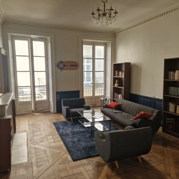 Bureau privé 12 m² 3 postes Location bureau Rue Grétry Nantes 44000 - photo 1