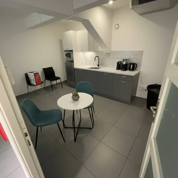 Bureau privé 100 m² 25 postes Location bureau Rue de Bruxelles Villeurbanne 69100 - photo 5