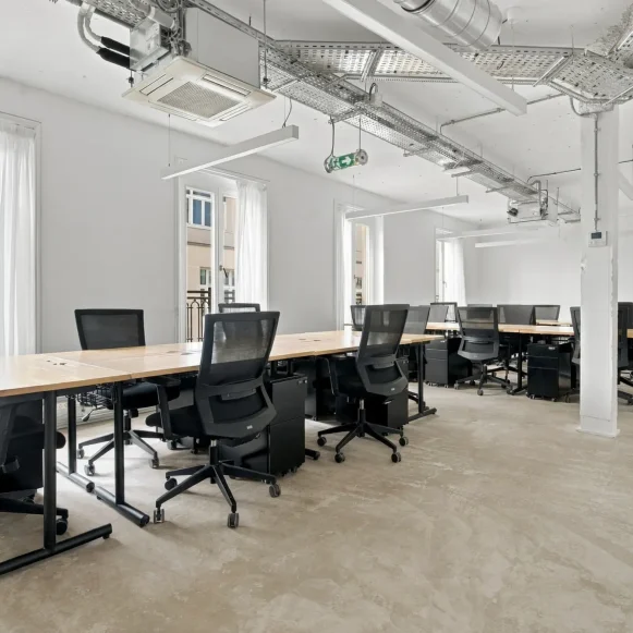 Espace indépendant 210 m² 36 postes Location bureau Boulevard Jules Ferry Paris 75011 - photo 12