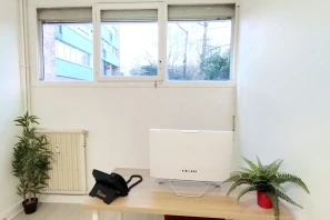 Bureau privé - 93100 - 4 postes - 649€