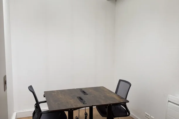 Bureau privé - 44000 - 18 postes - 3240€