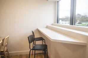 Bureau privé - 44980 - 4 postes - 950€