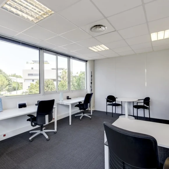 Bureau privé 15 m² 3 postes Coworking Rue Baden Powell Montpellier 34000 - photo 8