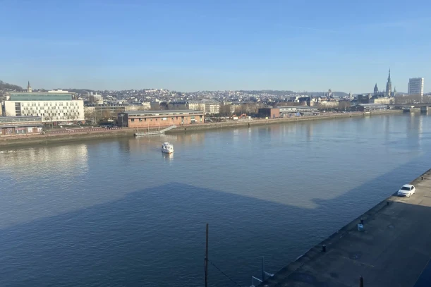 Bureau privé - 76100 - 5 postes - 1600€