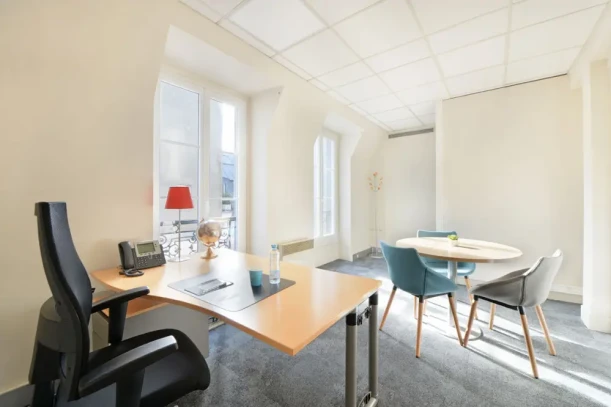 Bureau privé - 75001 - 2 postes - 1814€