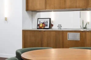 Bureau privé - 75002 - 3 postes - 2696€