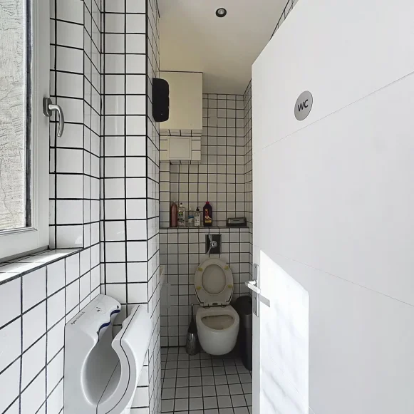Espace indépendant 60 m² 14 postes Location bureau Rue Truffaut Paris 75017 - photo 3