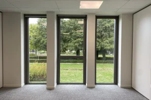 Open Space - 59650 - 8 postes - 205€