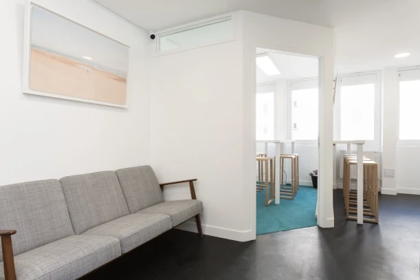 Bureau privé - 75015 - 2 postes - 850€