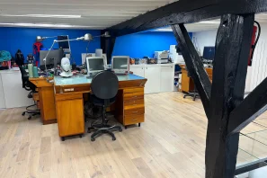 Open Space - 75011 - 4 postes - 330€