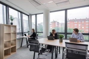 Bureau privé - 92210 - 3 postes - 1080€