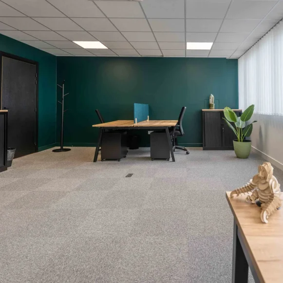 Bureau privé 28 m² 6 postes Coworking Rue de l'Industrie Mundolsheim 67450 - photo 2