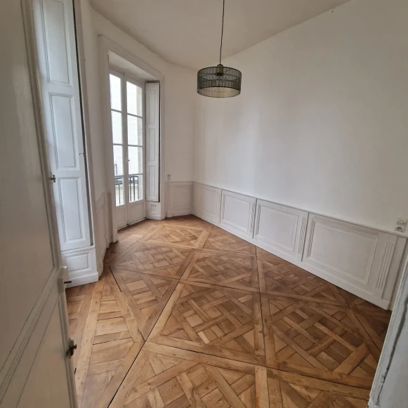 Bureau privé 12 m² 3 postes Location bureau Rue Grétry Nantes 44000 - photo 3