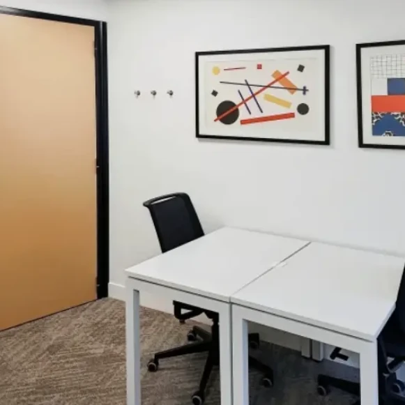 Bureau privé 24 m² 6 postes Coworking Avenue Ledru Rollin Paris 75012 - photo 3