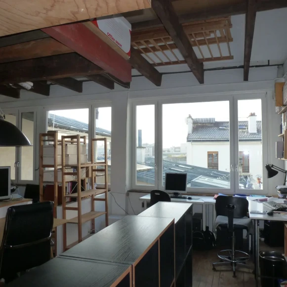 Open Space  2 postes Coworking Rue des Orteaux  -20E-Arrondissement Paris 75020 - photo 4