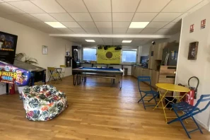 Open Space - 59800 - 6 postes - 250€