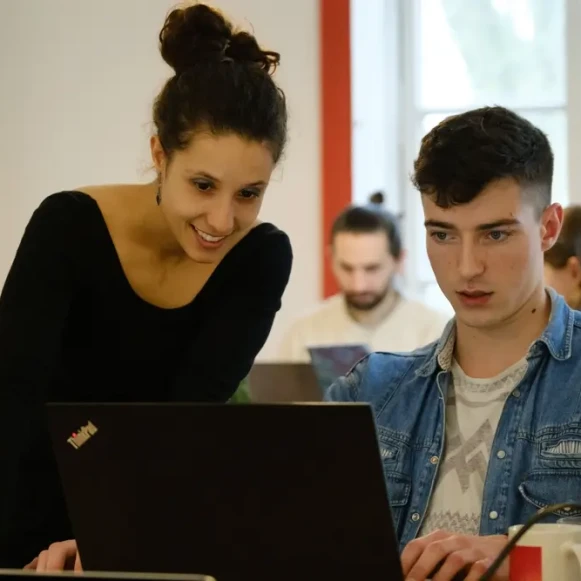 Open Space  10 postes Coworking Rue de Strasbourg Nantes 44000 - photo 2