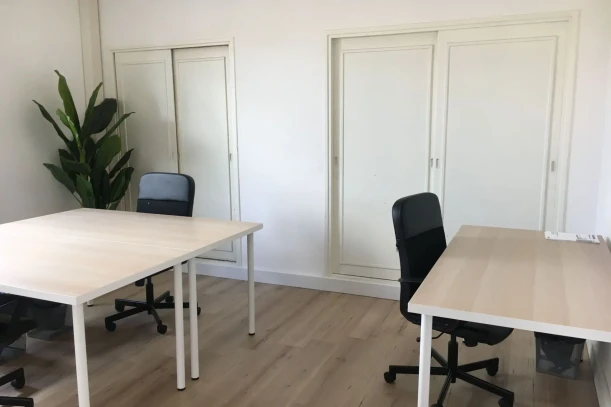 Bureau privé - 34000 - 3 postes - 600€