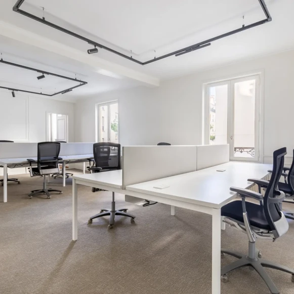 Bureau privé 51 m² 8 postes Location bureau Rue Neuve des Boulets Paris 75011 - photo 5