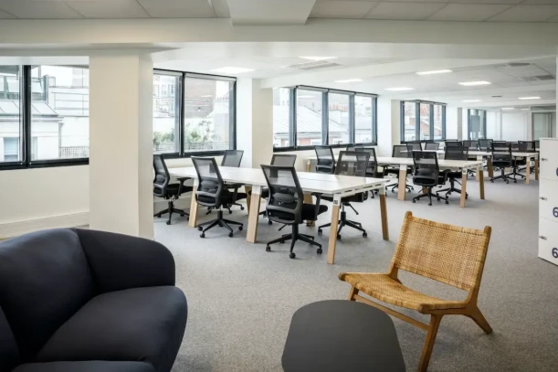 Bureau privé - 75017 - 12 postes - 5000€