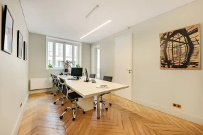 Bureau privé - 75008 - 4 postes - 2990€