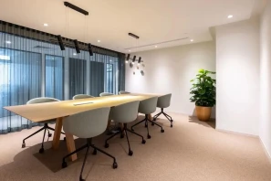 Bureau privé - 92240 - 20 postes - 9074€