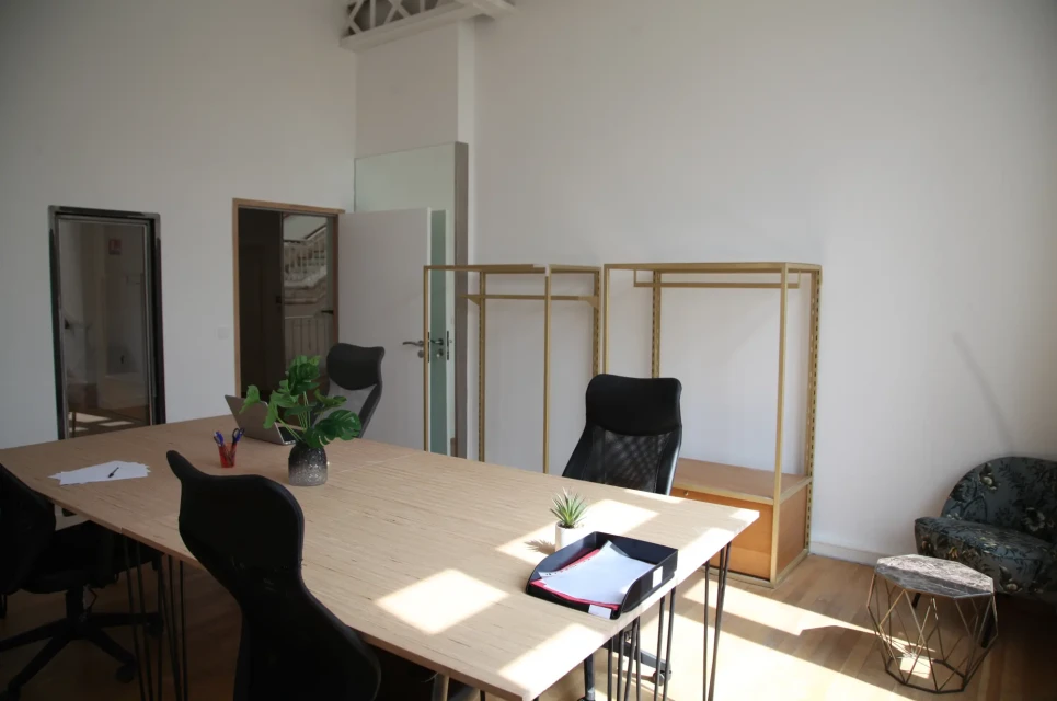 Bureaux and Co - Nouvelles Galeries