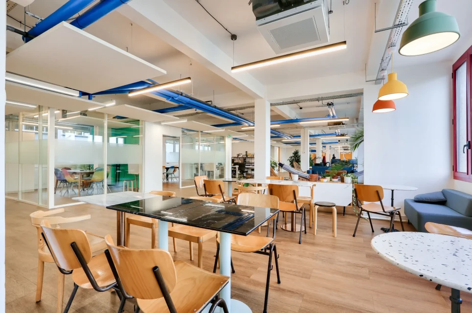 Hiptown - Canal Saint Martin