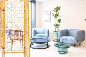 Espace indépendant - 75017 - 3 postes - 2400€