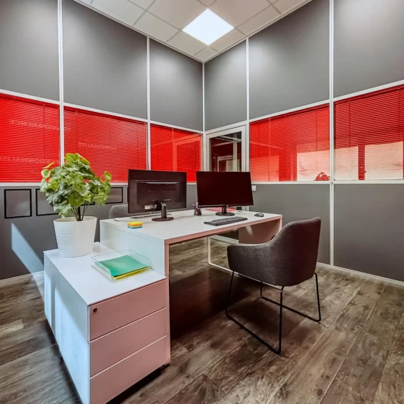 Bureau privé 10 m² 2 postes Location bureau Chemin des Cordeliers Mantes-la-Ville 78711 - photo 6