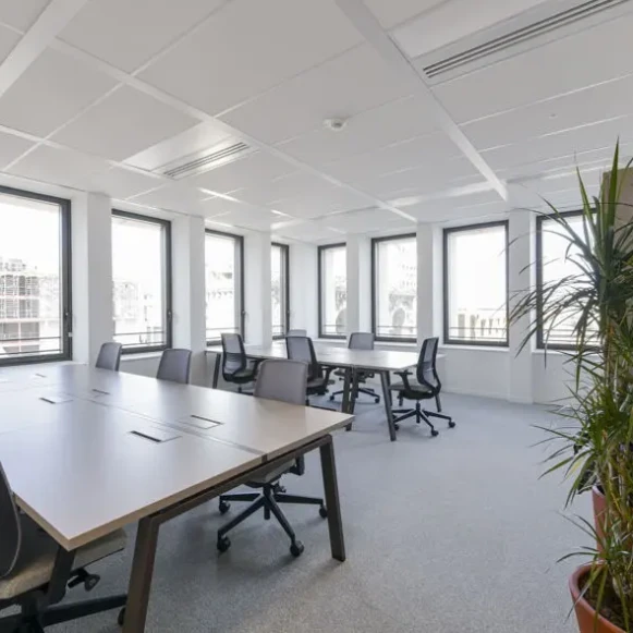 Bureau privé 44 m² 12 postes Coworking Rue Amédée Saint-Germain Bordeaux 33800 - photo 1