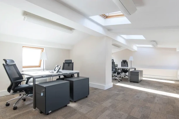 Bureau privé - 75009 - 10 postes - 10598€