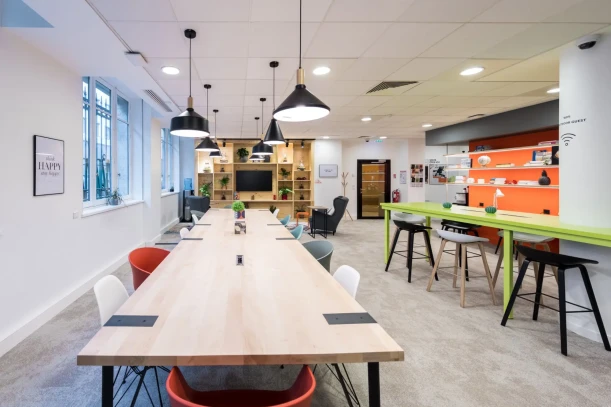 Bureau privé - 75009 - 40 postes - 33600€