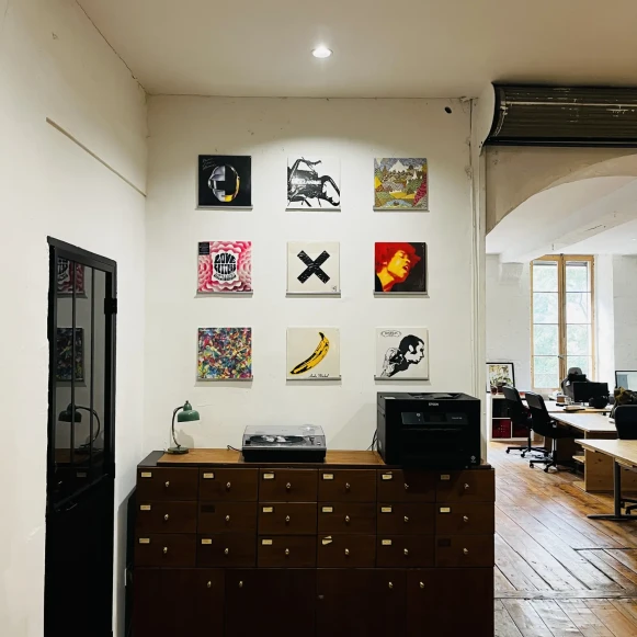 Open Space  16 postes Location bureau Place du Palais Bordeaux 33000 - photo 2