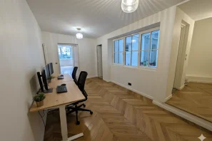 Espace indépendant - 75017 - 10 postes - 3700€