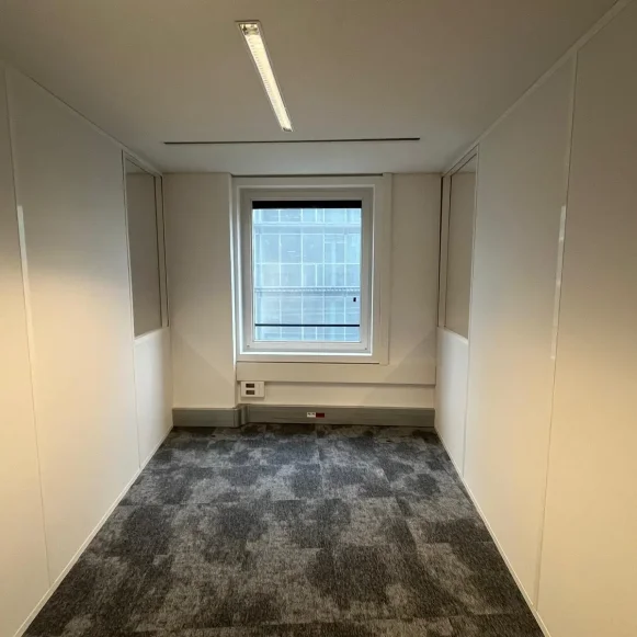 Bureau privé 25 m² 6 postes Coworking Rue Hoche Puteaux 92800 - photo 11