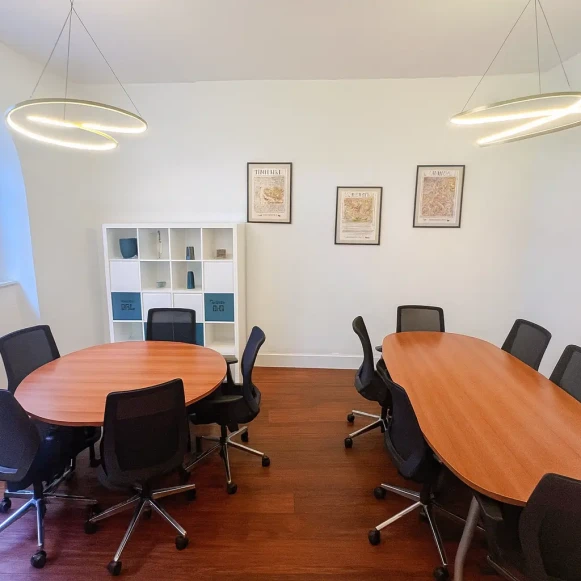 Espace indépendant 100 m² 20 postes Coworking Grande Rue Nazareth Toulouse 31000 - photo 1