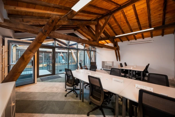 Bureau privé - 33000 - 12 postes - 3648.96€