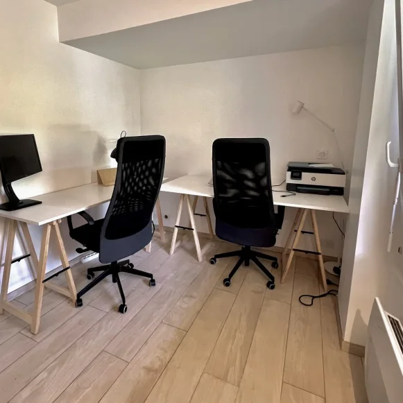 Open Space  5 postes Coworking Impasse Lahontine Biarritz 64200 - photo 3