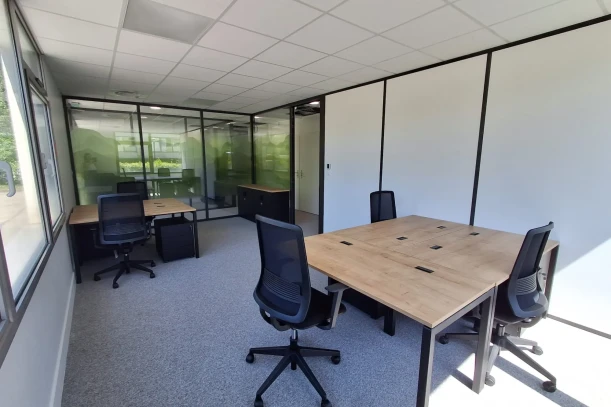 Bureau privé - 74650 - 1 poste - 725€