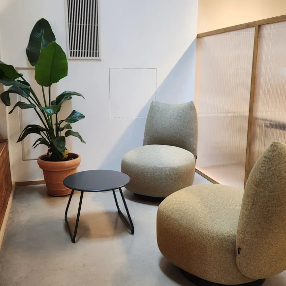 Open Space  18 postes Coworking Rue Desaix Lyon 69003 - photo 8