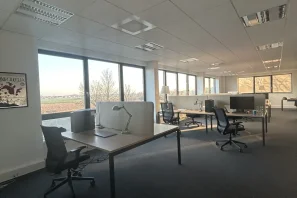 Open Space - 67300 - 4 postes - 190€