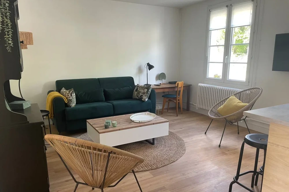 Espace indépendant - 45240 - 6 postes - 800€